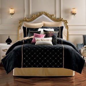 Juicy Couture After Hours Comforter Set FULL/QUEEN